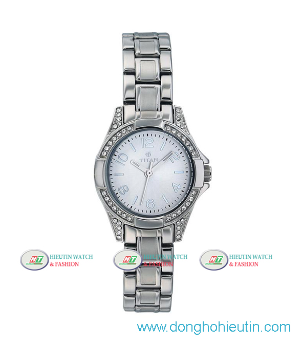 Đồng hồ đeo tay nữ Titan 9800SM01