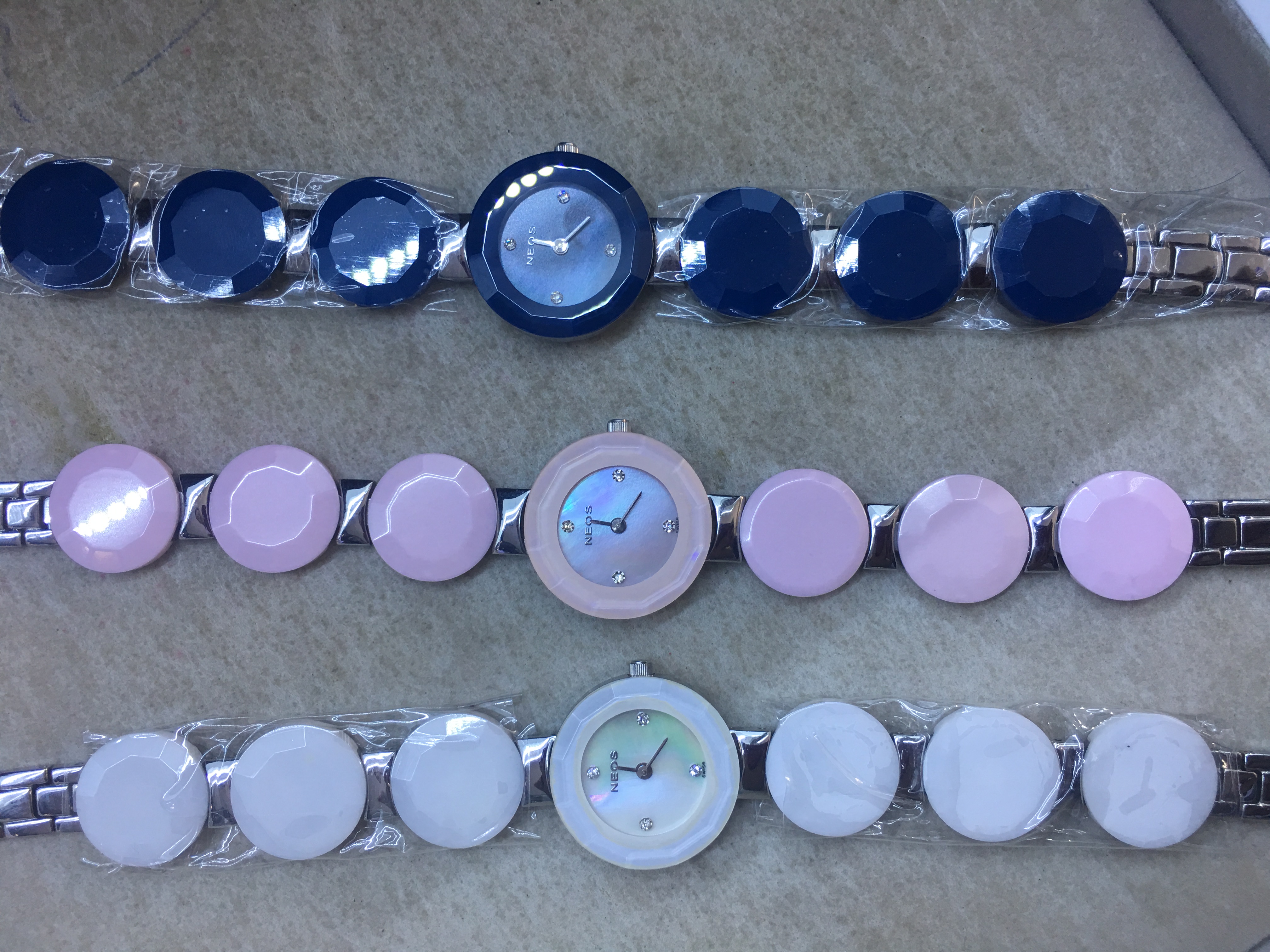 Đồng hồ neos nữ NS20651L dây đá Sapphire