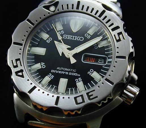 Đồng hồ Seiko 7S36 phong cách thể thao độc đáo